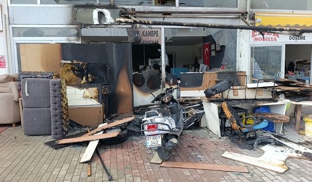 Manavgat'ta büyük facia camın patlamasıyla önlendi