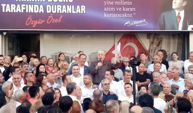 CHP Antalya'da toplu istifa: Nail Kamacı ve 19 ilçe başkanı Yeni Parti'ye katıldı