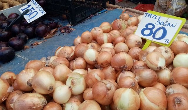 Antalya’da kuru soğanın kilogramı 80 TL’ye ulaştı!