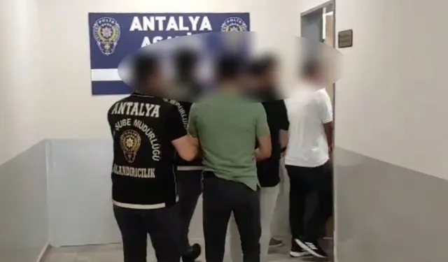 “Kimliğiniz terör örgütünün elinde” diyerek 13,5 milyon lira dolandırdılar