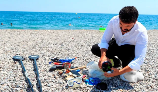 Antalya’da denizin dibinden servet çıktı! Cep telefonu, lüks saat, altın...