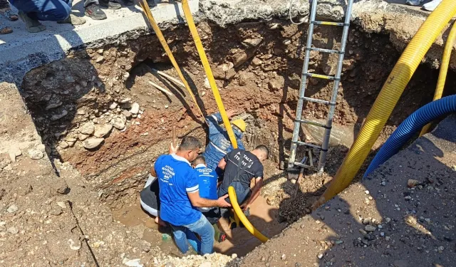 Kumluca'da ASAT personeli göçük altında kaldı