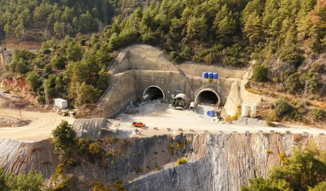 Gökçebelen ve Alacabel tünellerinde sona doğru