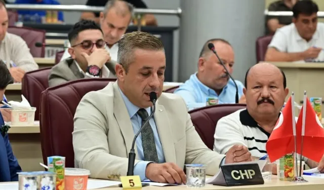 İzzet Çeliktürk, "Saray yargısını tanımıyorum" dedi, Yeni Parti'ye katıldı