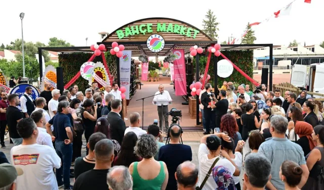 Dokumapark’da Bahçe Market hizmete açıldı