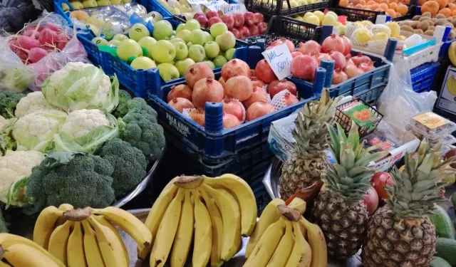 Antalya’da hal fiyatları cep yakıyor: Vatandaş alamıyor, üretici kazanamıyor
