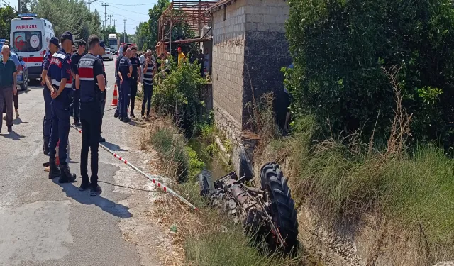 Kumluca’da su kanalına devrilen traktörün sürücüsü hayatını kaybetti