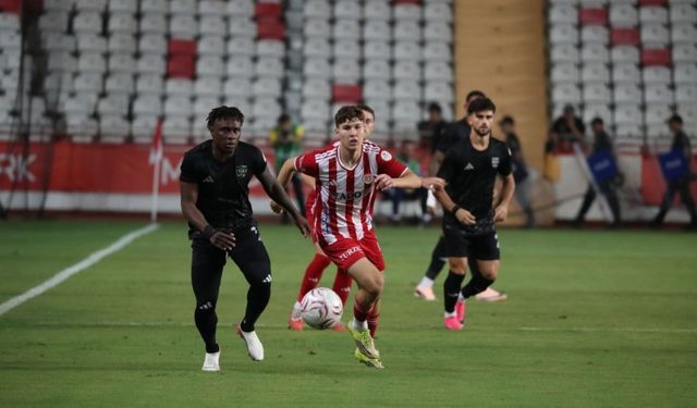 Antalyaspor mağlubiyeti ayrılık getirdi