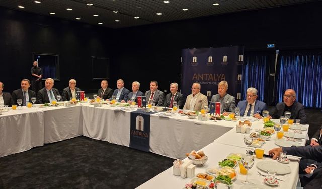 Kaleiçi'nde tuvalet neden 40 TL? Vali Şahin nedenini açıkladı