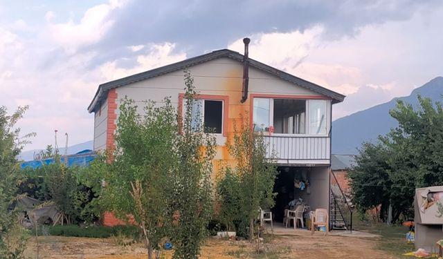 Korkuteli'nde eşini, kayınvalidesini ve kayınpederini öldüren zanlı yakalandı