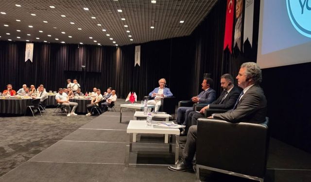 YÖRSİAD’da Antalya ekonomisi masaya yatırıldı: “Zorlu kış” uyarısı yapıldı