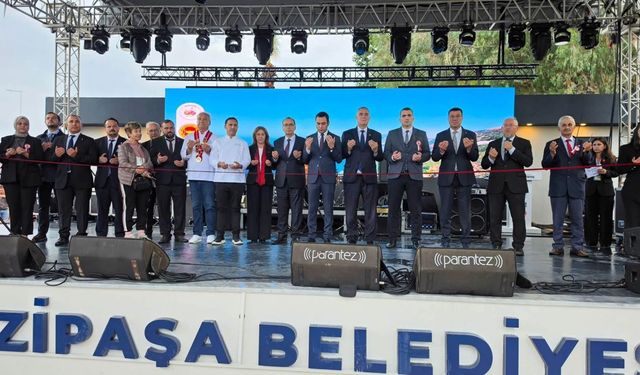 CHP Antalya Örgütü Gazipaşa'da tropikal meyve festivalinde