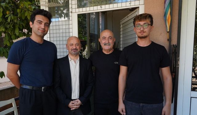 Akdeniz Üniversitesi’nin "Bıçak Kütüphanesi" belgeseline Kanada'dan ödül