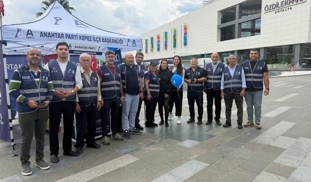 Anahtar Parti'den Dokuma Park çıkartması!