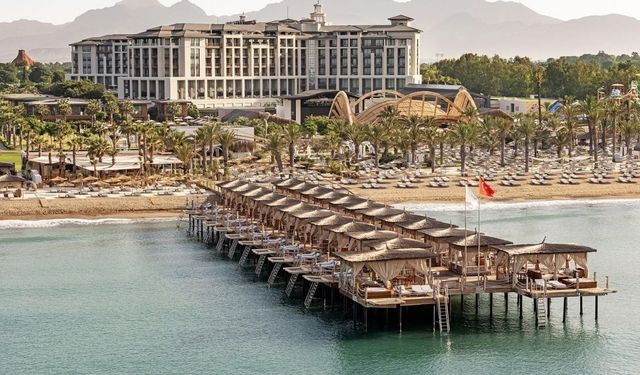 Antalya’daki lüks otelden flaş sponsorluk hamlesi! Dünya yıldızına destek