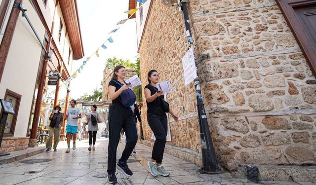 Kaleiçi’nde hem yarıştılar hem tarihi keşfettiler