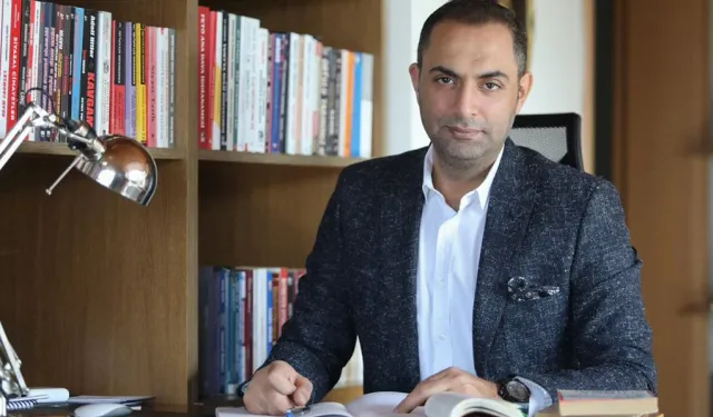Gazeteci Murat Ağırel gözaltına alındı! Evinde arama yapıldı