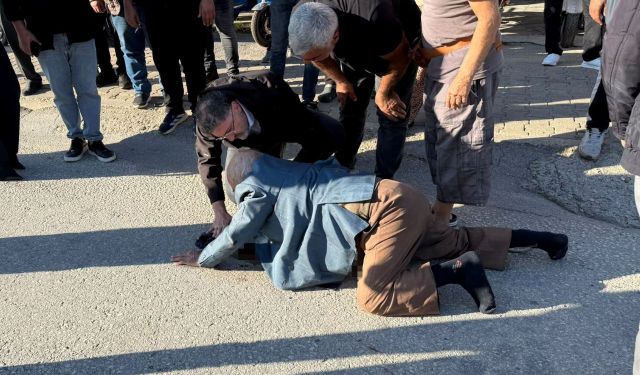 Belediye Başkanı Kumbul kazada yaralılara müdahale etti! 1 kişi hayatını kaybetti