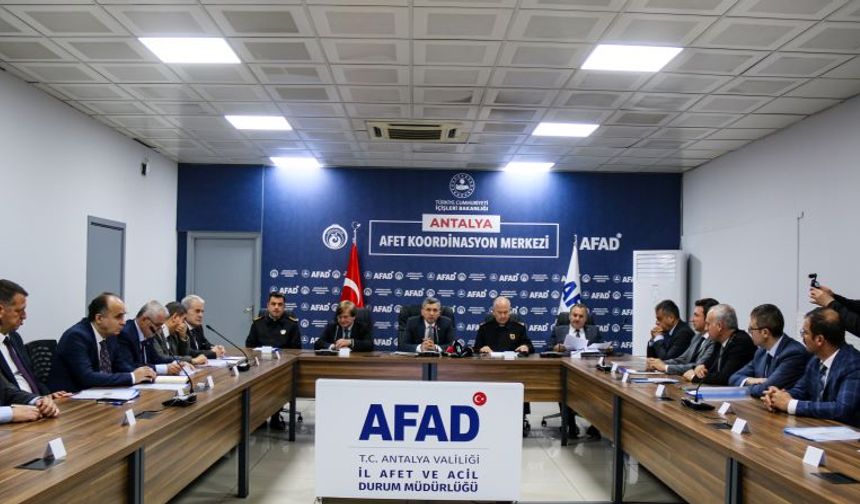 Antalya AFAD'da 'Seçim Güvenliği' toplantısı!