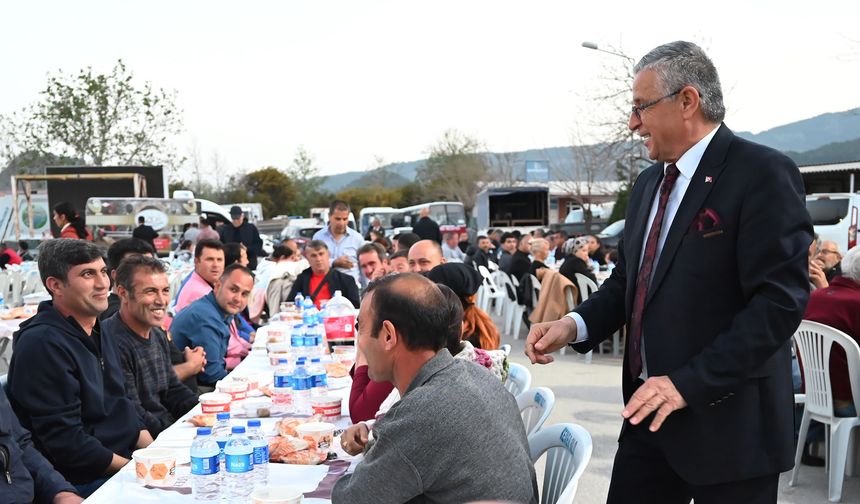 Başkan Topaloğlu, belediye personeli ile iftar yemeğinde bir araya geldi