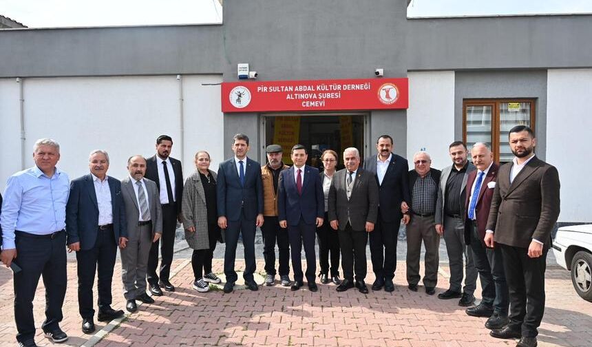 Cumhur İttifakı’nın Antalya Büyükşehir Belediye Başkan adayı Antalya’da bulunan alevi derneklerini ziyaret etti.
