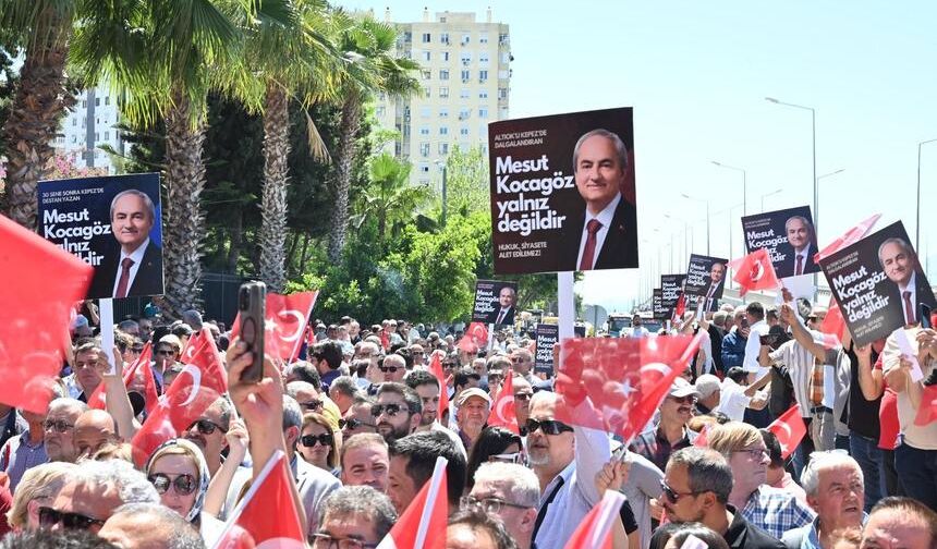 Antalya, Mesut Kocagöz için tek yürek! Adliye çevresi binlerin adalet haykırışıyla inledi