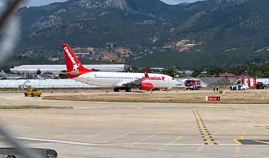 Antalya Gazipaşa’da uçak kazası! 184 yolcu ve kabin ekibi ölümden döndü