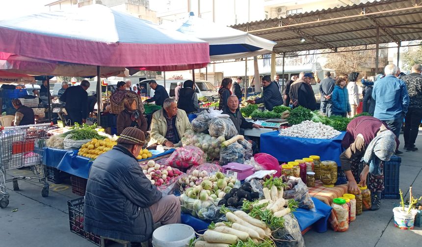 Antalya Kepez Cumartesi Pazarı’nda güncel sebze ve meyve fiyatları! (11 Mayıs 2024)