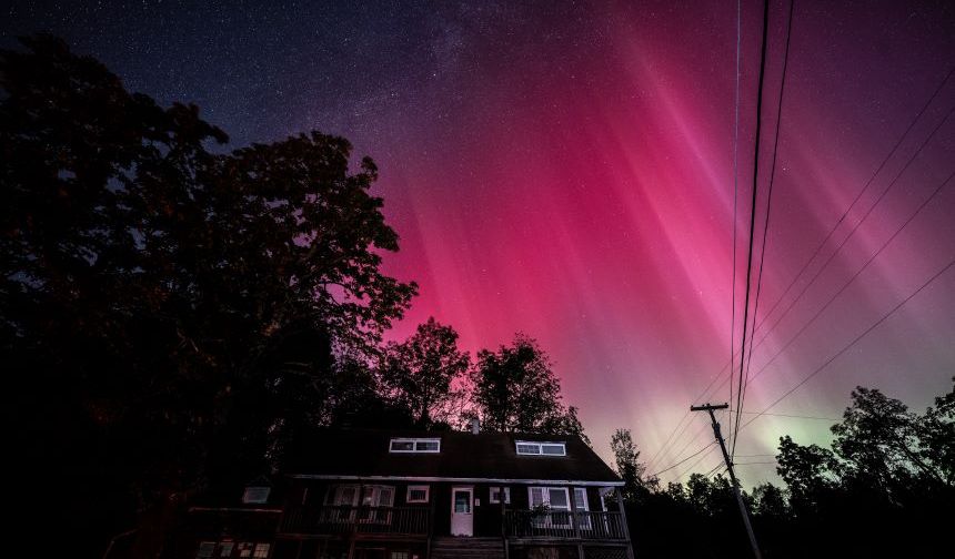 New York'ta Perseid meteor yağmuru ve kuzey ışıkları