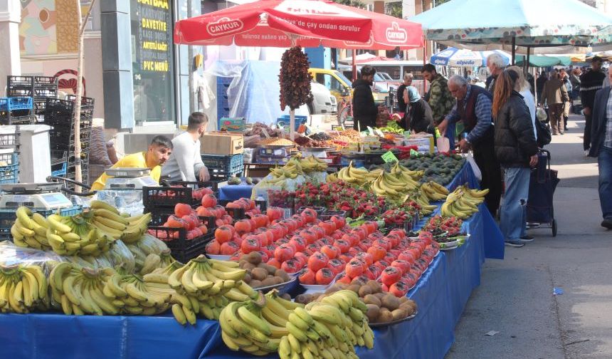 Antalya’da sebze ve meyve fiyatları tavan yaptı! Vatandaş fiyatlara tepkili