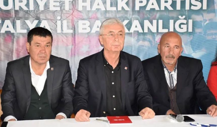 CHP Antalya’da ‘Şahin’ krizi... Disiplin Kurulu uyarı verdi, Genel Merkez beğenmedi