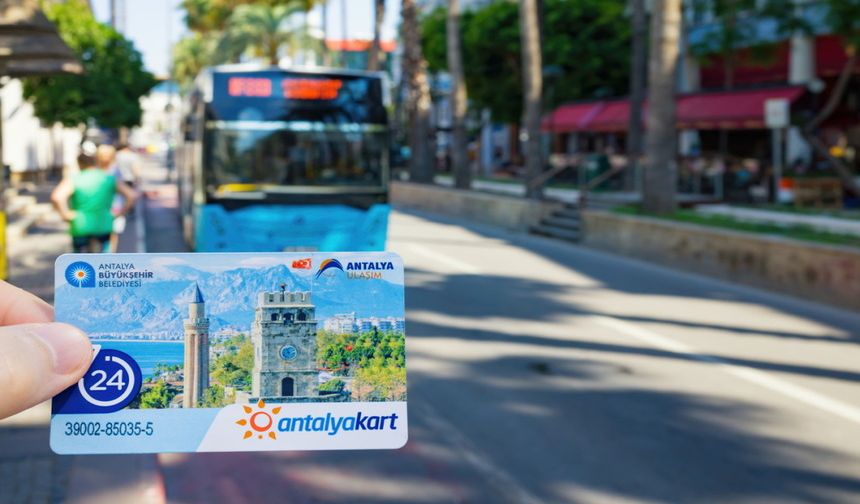 Antalya’da toplu ulaşım hattının sefer saatleri değişti