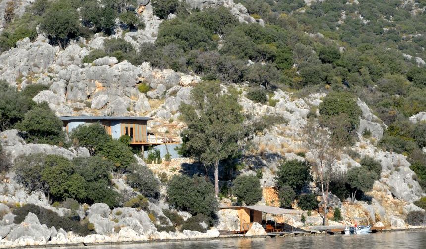 Kekova'daki İngiliz villakondu yıkılacak