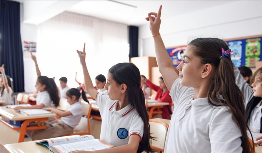 MEB duyurdu: 21 özel okulun ruhsatı iptal edildi
