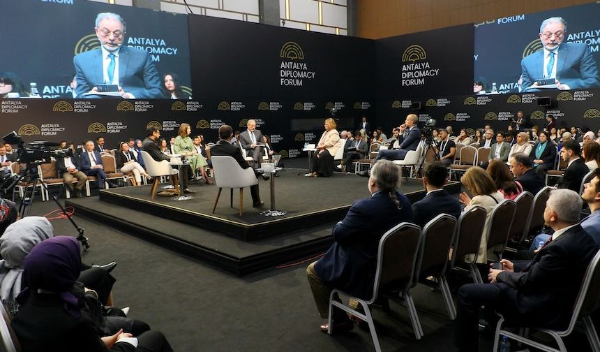 Antalya Diplomasi Forumu’nda  21.yüzyılın ayrımcılık yüzü masaya yatırıldı