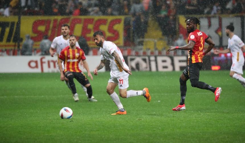 Kayserispor, Antalya maçındaki tezahüratlar nedeniyle PFDK'ya sevk edildi