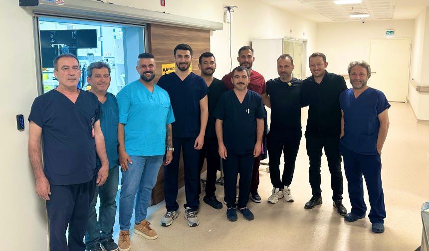 Mersin Tarsus'ta ilk kalıcı kalp pili uygulaması başarıyla gerçekleşti