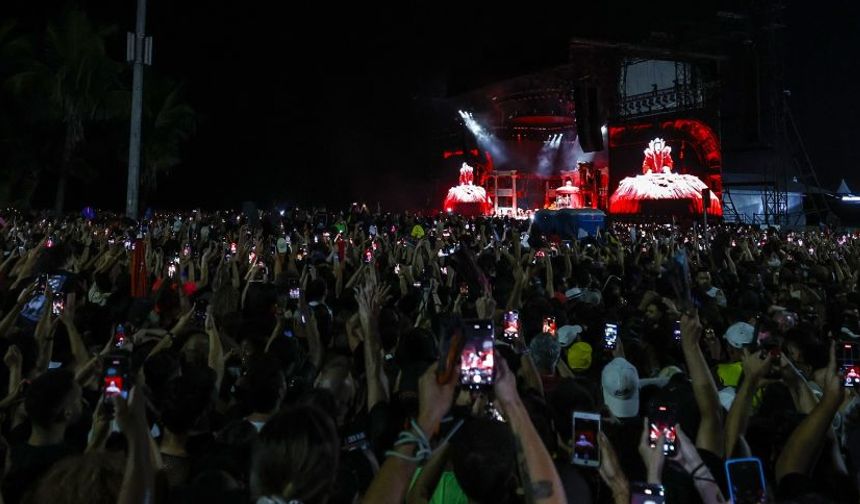 Dünyaca ünlü şarkıcı Lady Gaga’nın konserine bombalı saldırı girişimi