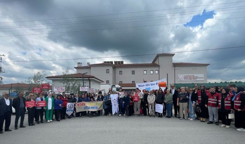 Sakarya'da bakımsızlık nedeniyle hayatını kaybeden Abdülkerim için buluştular