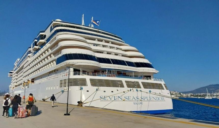Bodrum'a Ege Denizi'nden turist akını