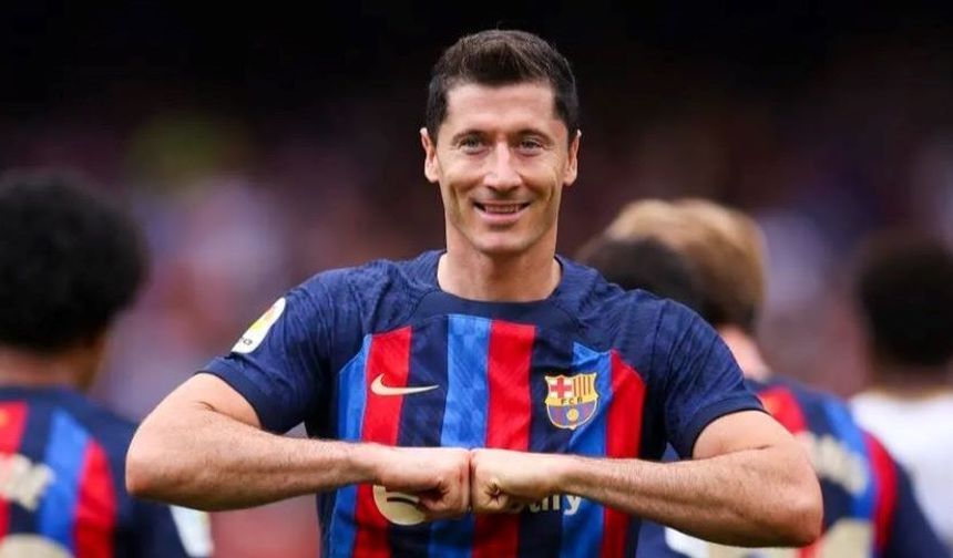 Fenerbahçe’nin peşinden koştuğu Robert Lewandowski Antalya’ya geldi