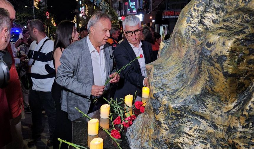 Acı depremin üzerinden 26 yıl geçti! Acılar ilk günkü gibi taze