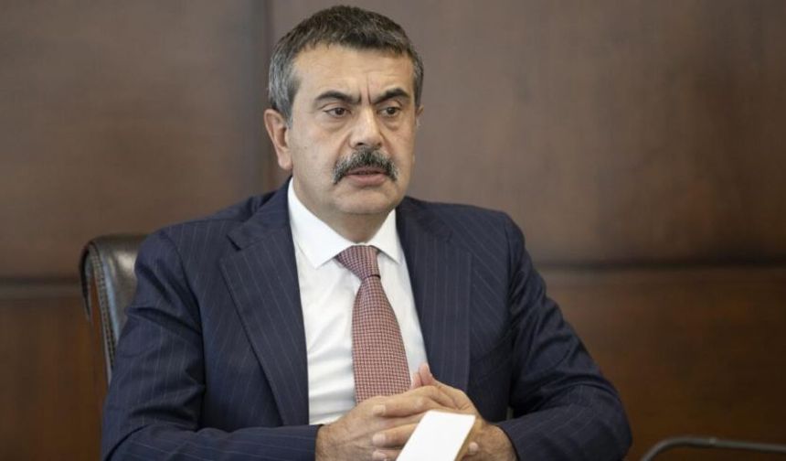 Bakan Tekin'den serbest kıyafet mesajı: "Velilere ekstra yük getirmesini istemiyoruz"