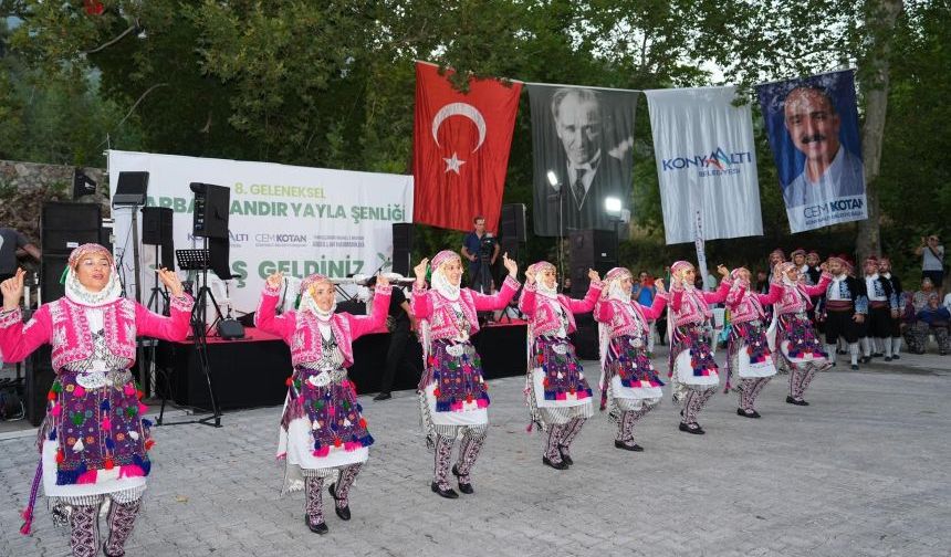Konyaaltı'nda halk danslarını sevenler bu toplulukta buluşacak