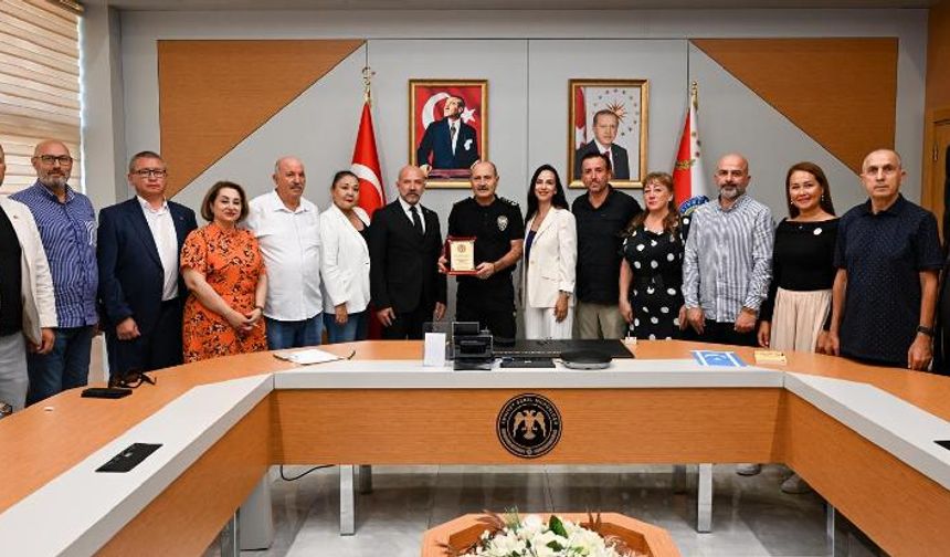 Antalya'da Türk dünyası derneklerinden Emniyet Müdürü Zaimoğlu'na ziyaret