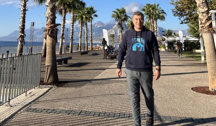 Gazeteci İsmail Küçükkaya Antalya’ya “Günaydın” dedi
