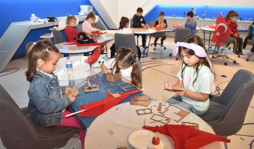 Kepez’de Cumhuriyet çocuklarına özel atölye