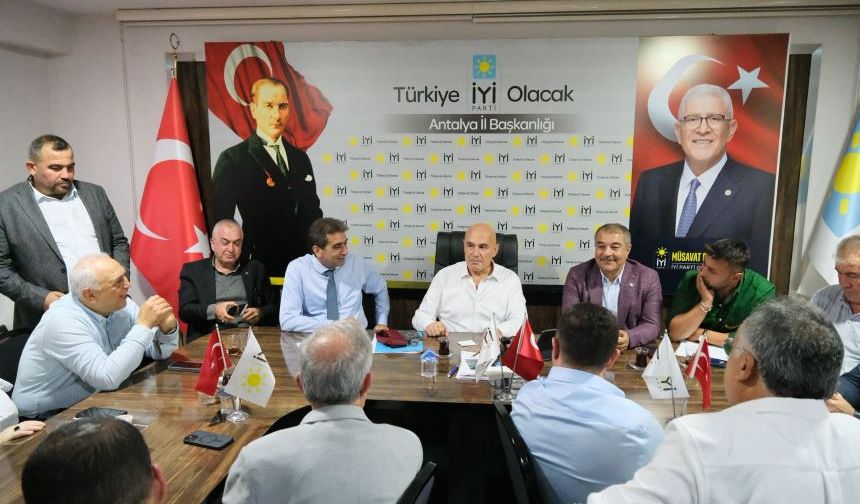 İyi Parti Grup Başkanvekili Turhan Çömez Antalya’da