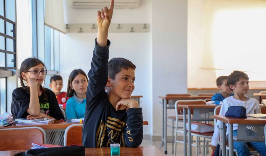 Antalyalı çocuklar Büyükşehir’in projeleriyle güvenle büyüyor