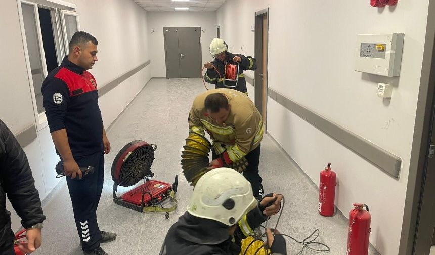 Hatay Defne Devlet Hastanesi'nde yangın alarmı!